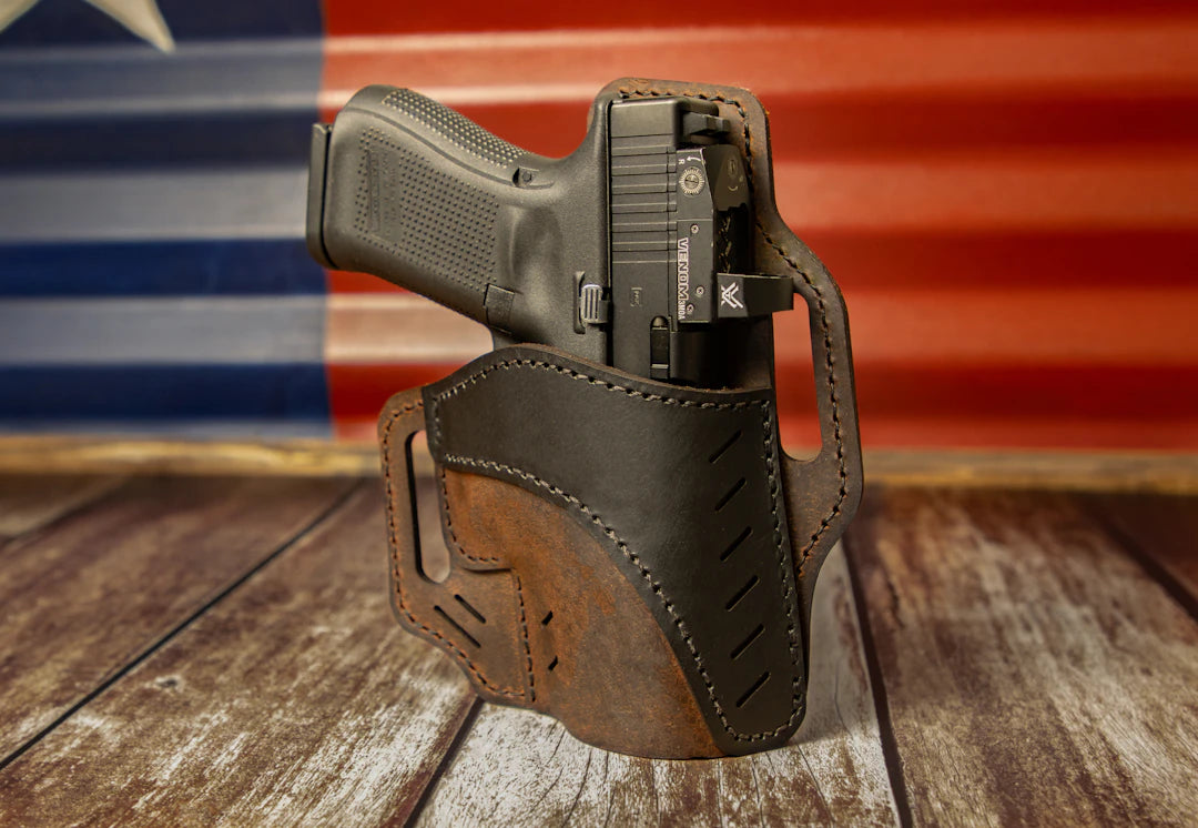 Custom vs. Standard Gun Holsters: Which One is Right for You?